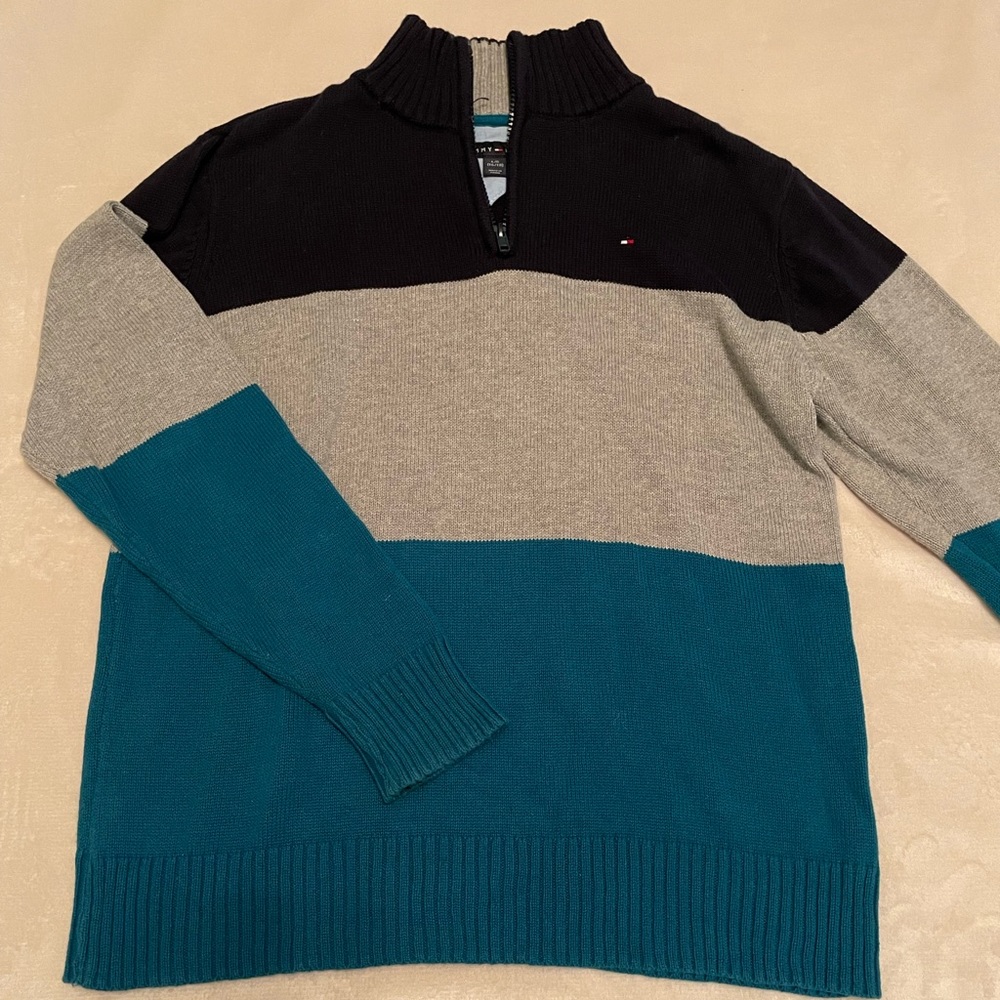 NWOT Tommy Hilfiger quarter zip sweater boys size 16/18